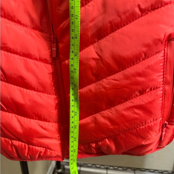 Women's Red Quilted Vest - Picture 3 of 3